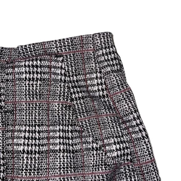SO Womens Juniors 15 Mini Skirt Plaid Paper Bag Waist Black White Pink No Belt - Picture 8 of 12